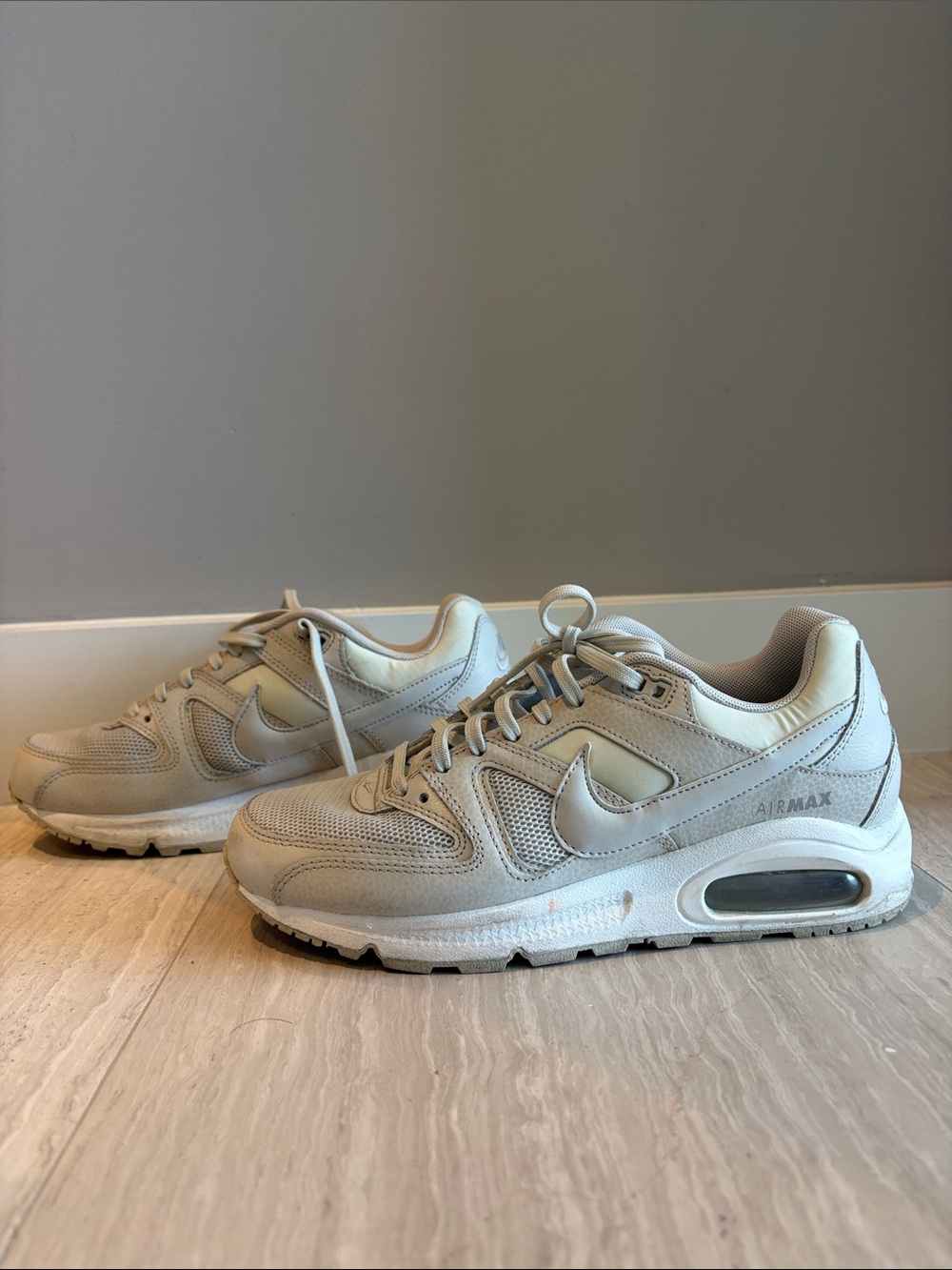 Nike Women's Air Max Women’s Sz 8 Sneakers - Picture 8 of 14